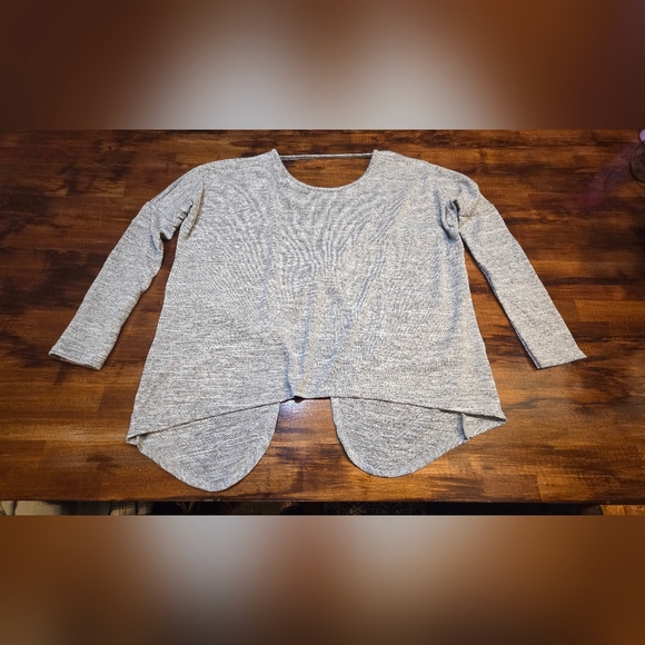 Boohoo Sweaters - Boohoo Light Gray Long Sleeve Women's Top